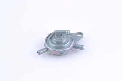 Вакуумний паливний кран 4T GY6 50/125, 3 виходи, VDK