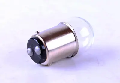 Лампа S25 двоконтактна 12V 21W/5W для стоп-сигналу та габариту AMG-3