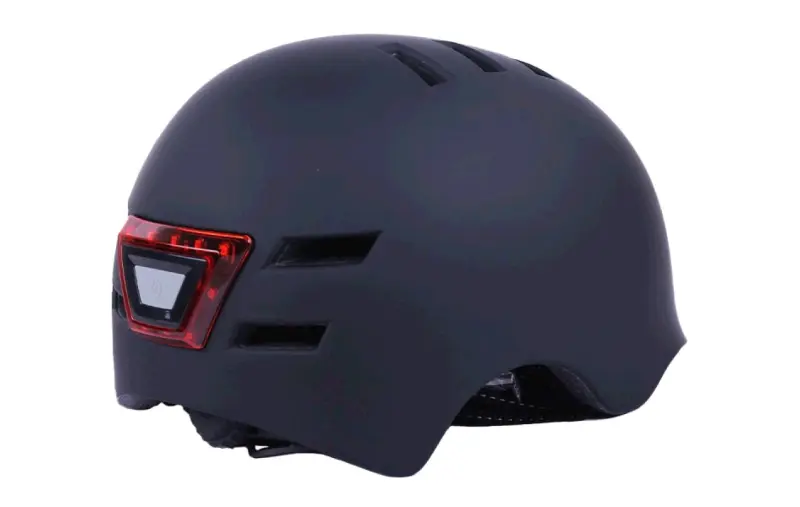 Шлем для самоката и скейта GTS-H-039 с габаритным фонарем, черный, размер L