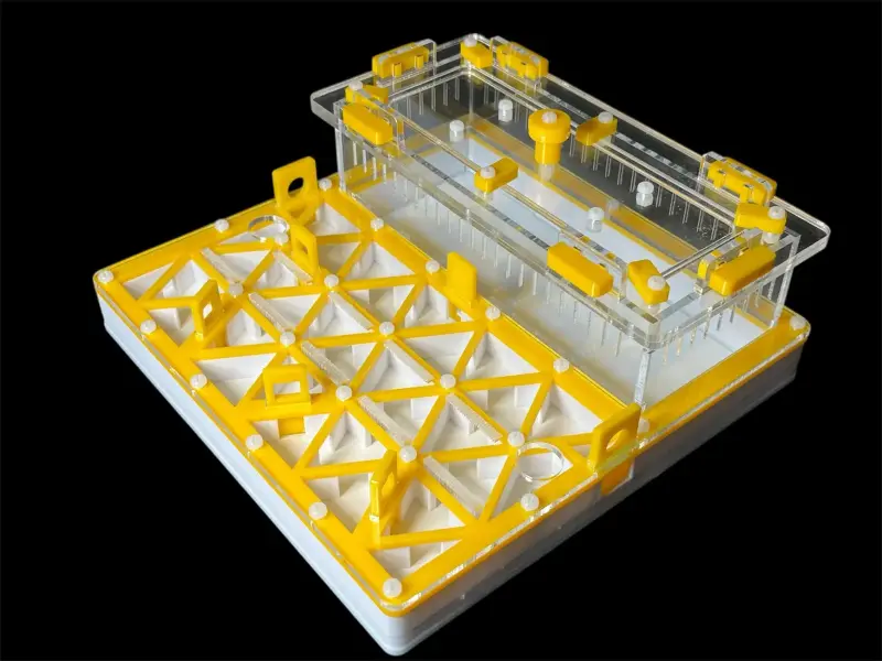 Муравьиная ферма ANTMART Trigon Yellow Б 200×200 мм со сплошным гипсом Г23